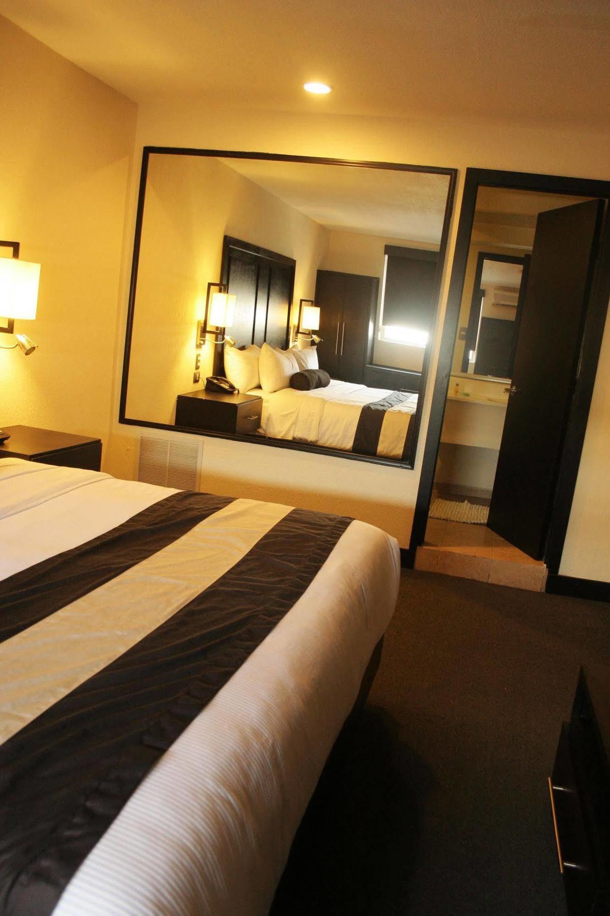 Hotel El Camino Inn & Suites Reynosa Luaran gambar