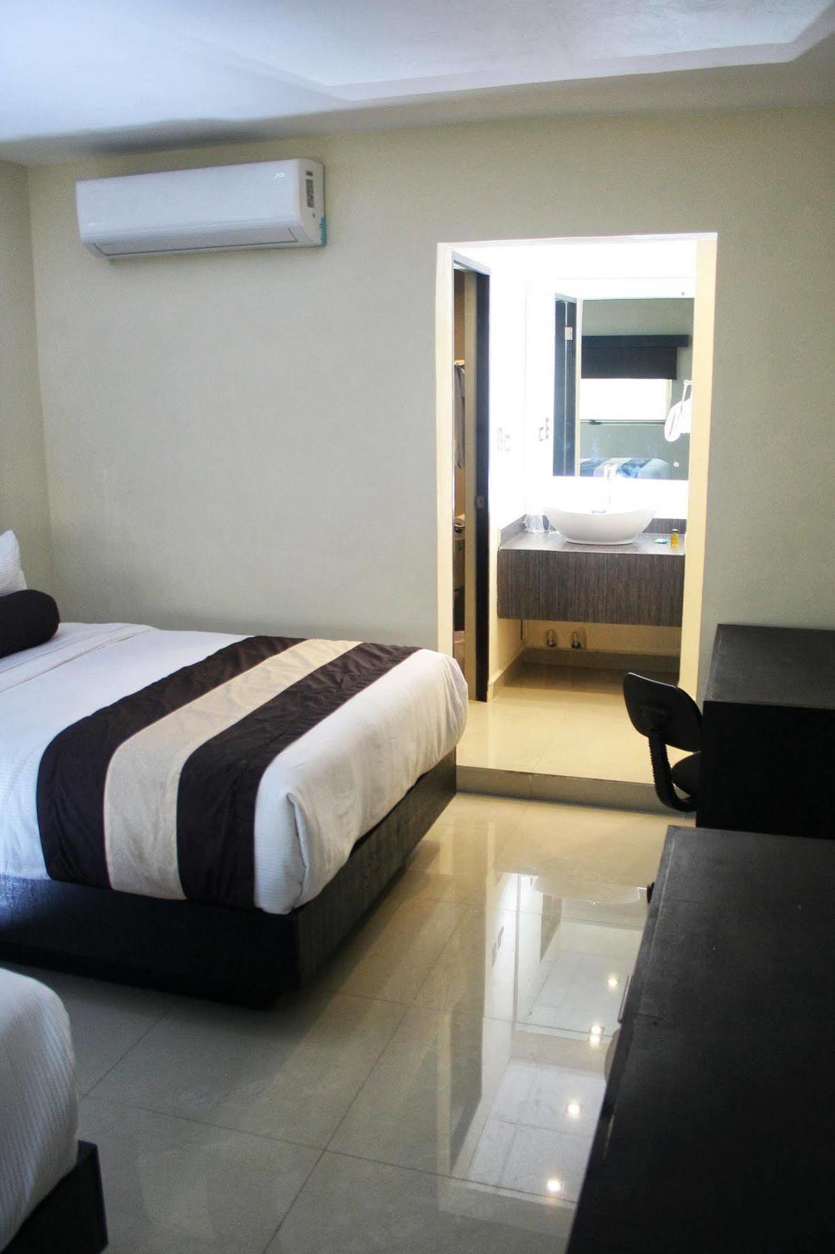 Hotel El Camino Inn & Suites Reynosa Luaran gambar